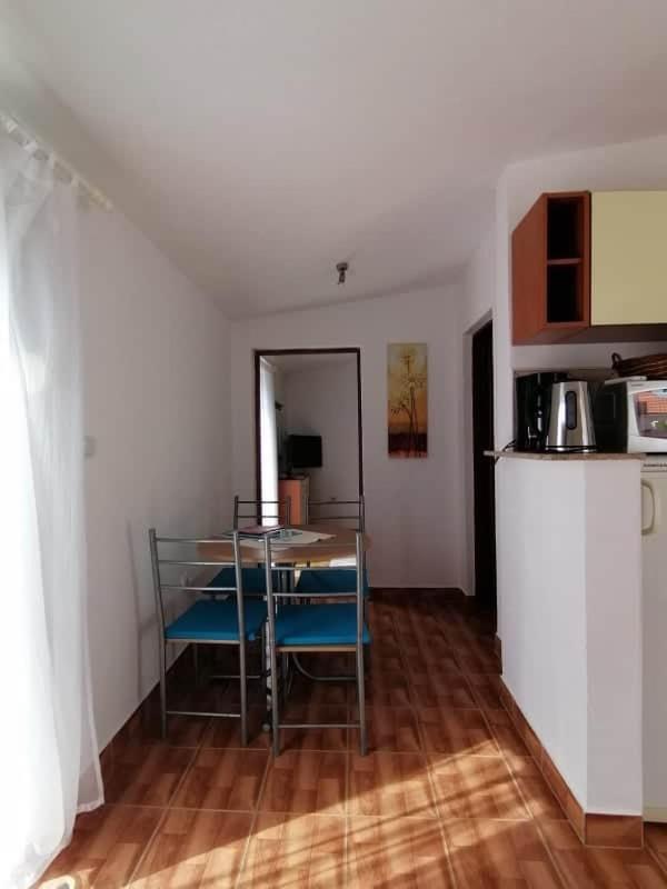 Apartment Krmpotic Vir Exterior photo