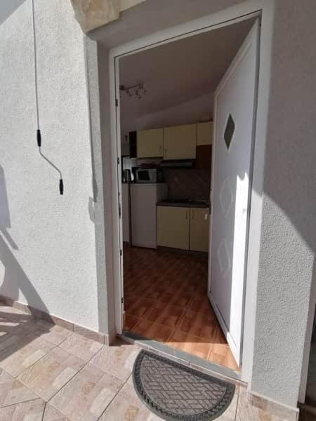 Apartment Krmpotic Vir Exterior photo
